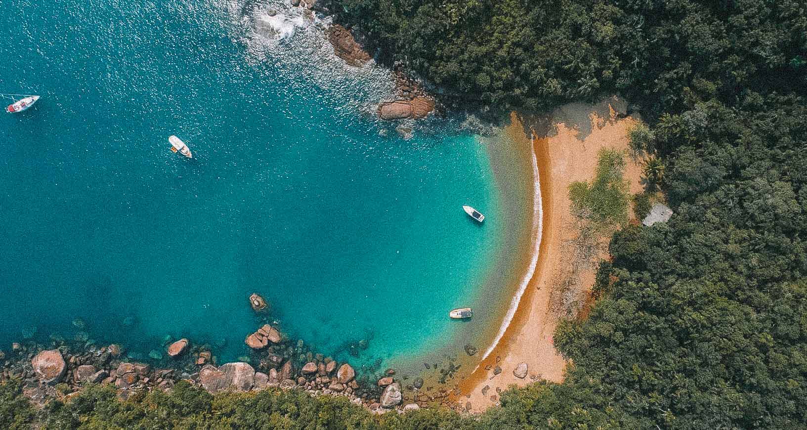 Guia Completo: Praias do Litoral Norte de SP para Famílias