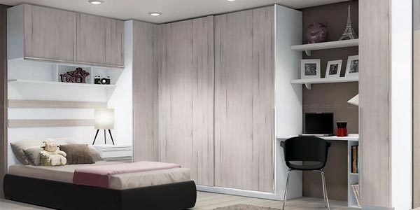 Decoração para Quartos Pequenos: O Poder das Cores Claras e Espelhos na Ampliação Visual