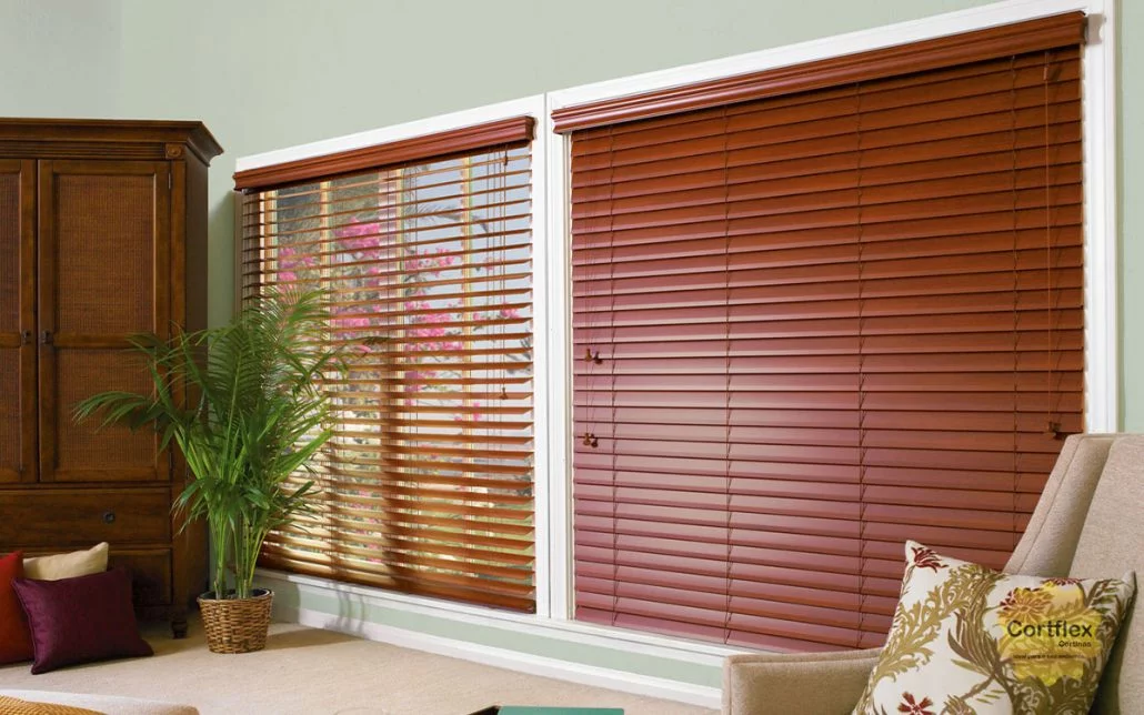 Decoração com persianas de madeira: tendências e estilos