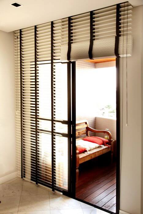 Guia completo de instalação de persianas de madeira