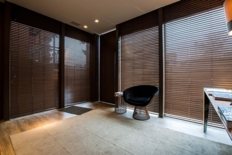 Persianas motorizadas: conforto e tecnologia para seu ambiente