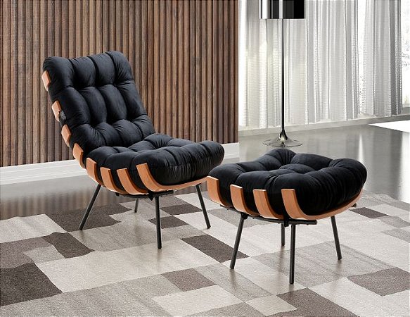 poltrona costela com puff no quarto