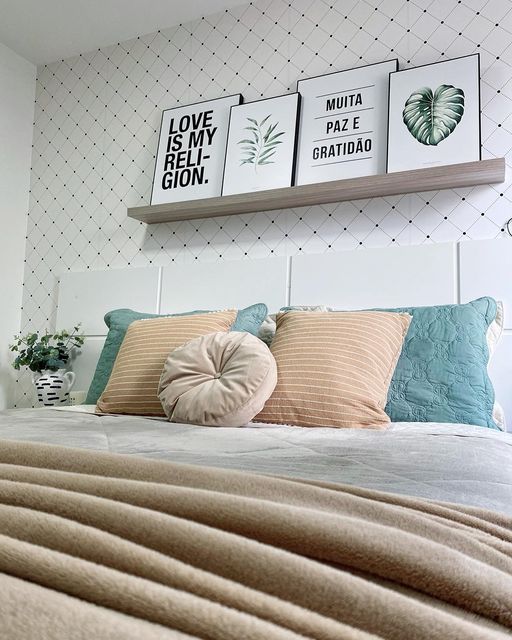 prateleira para quadros quarto