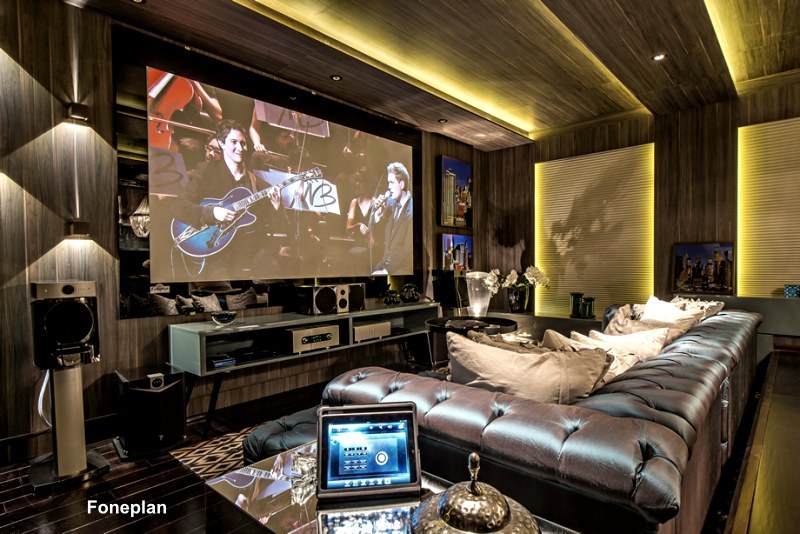 quarto com automação de cortinas