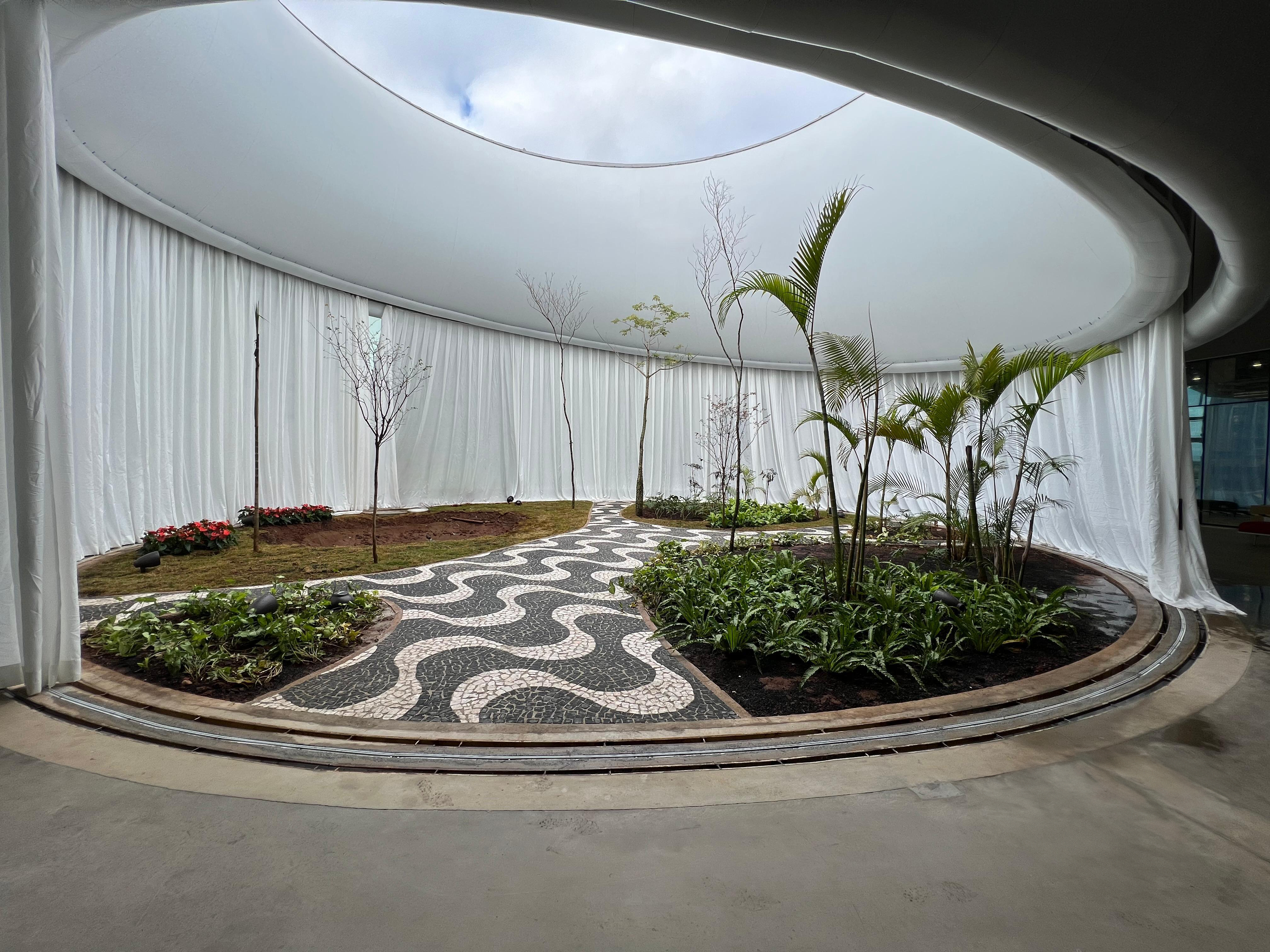 quarto com automação de cortinas