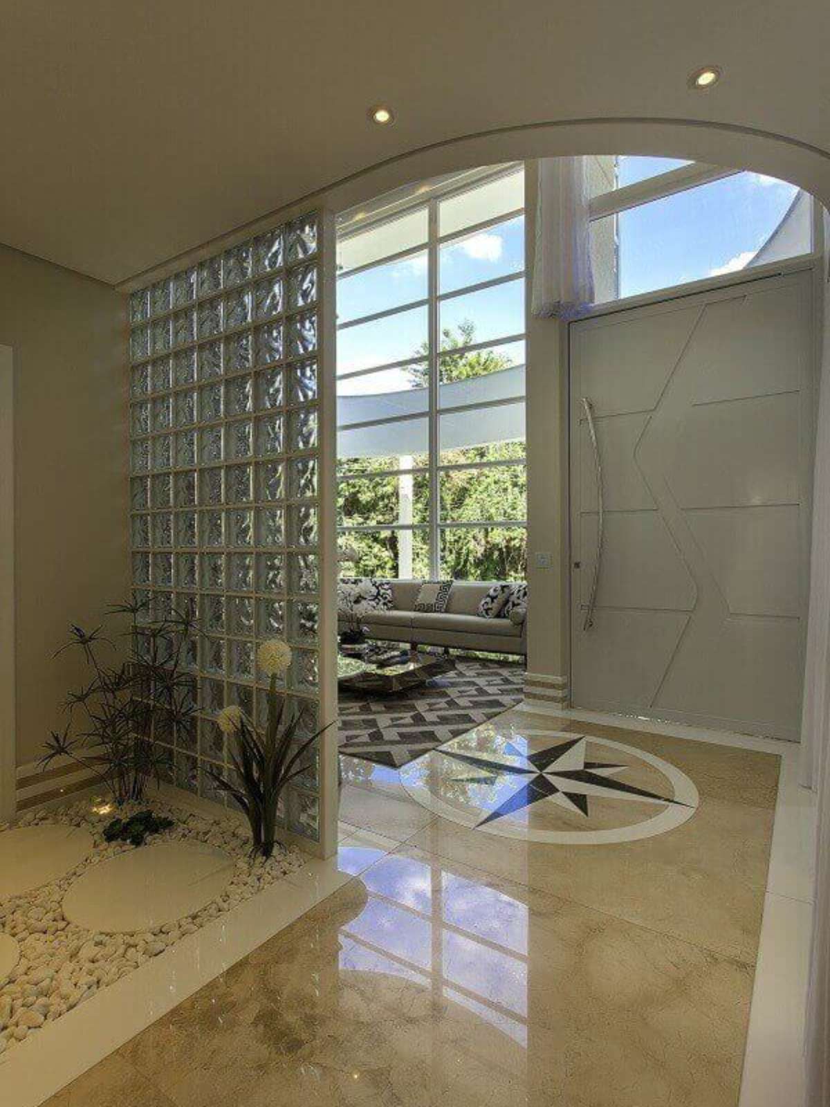 Privacidade e Conforto: Soluções Inovadoras para Paredes de Vidro