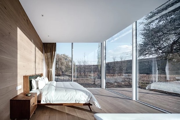 Privacidade e Conforto: Soluções Inovadoras para Paredes de Vidro