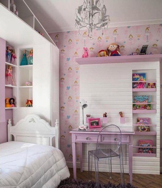Decoração 'Menos é Mais' para Quartos de Princesa: Guia Completo