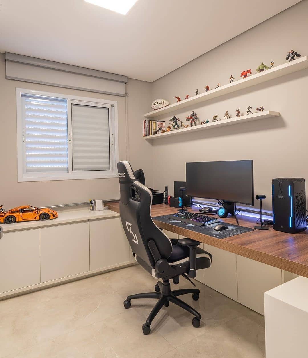 quarto gamer branco e rosa