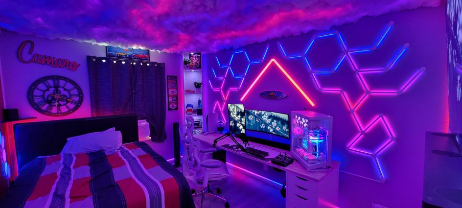 quarto gamer branco e rosa