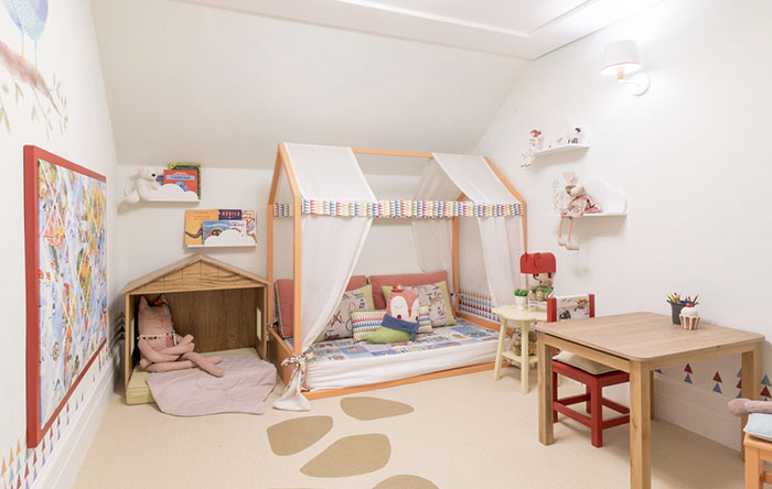 quarto montessoriano simples