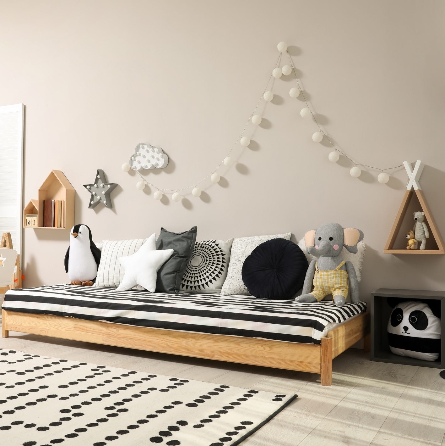 Além da Cama: Todos os Itens Essenciais para um Quarto Montessoriano Completo