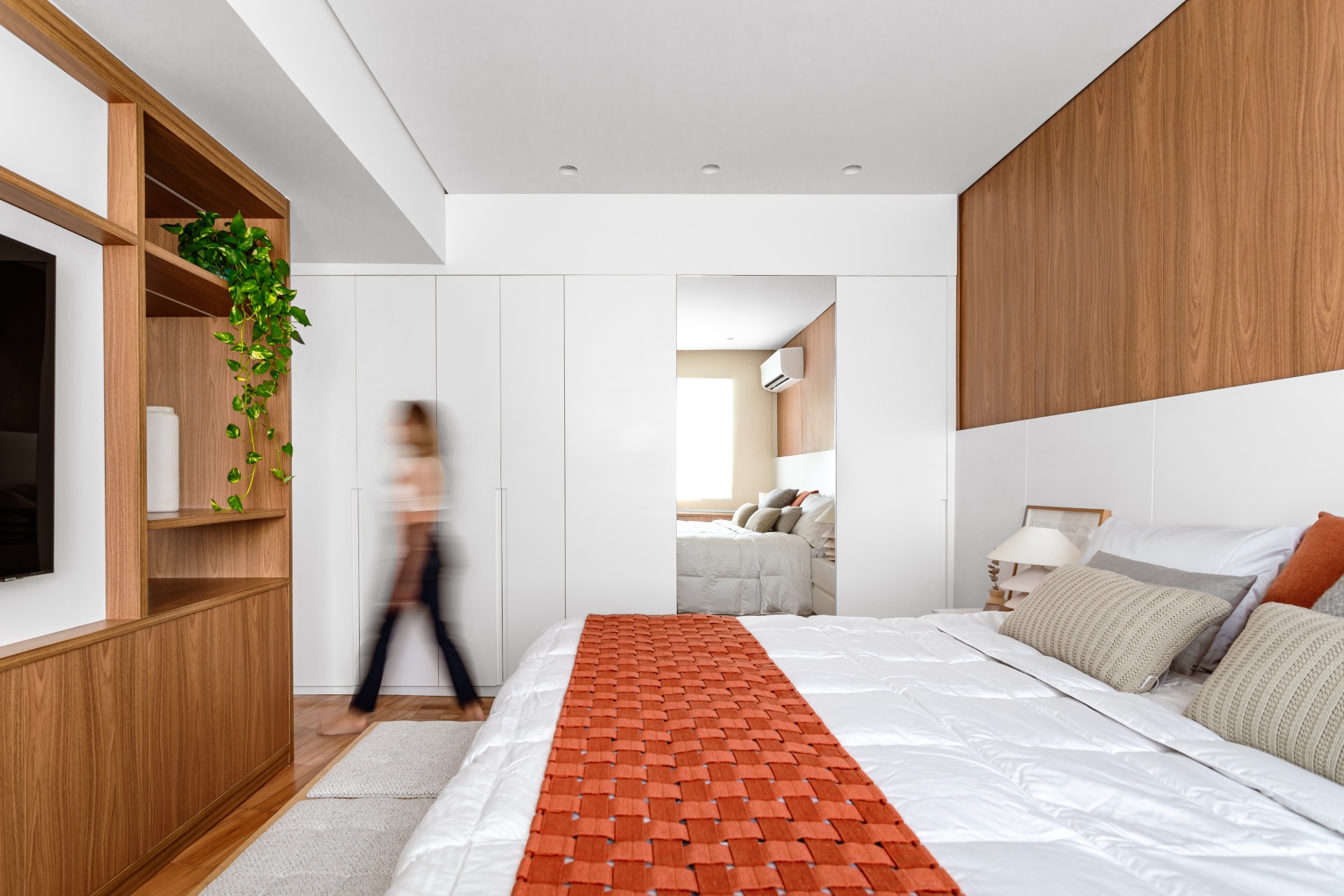 Papel de Parede Ripado: Inovação na Decoração de Quartos com Madeira