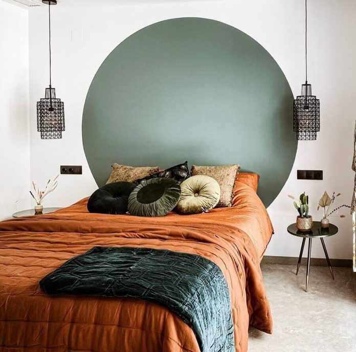 Como Criar um Quarto Boho Aconchegante com Terracota e Madeira