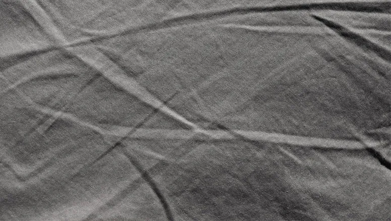 roupa amassada sem ferro