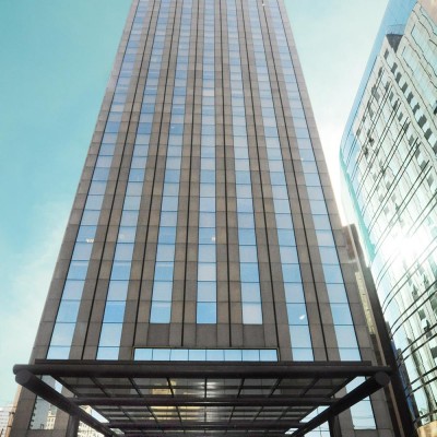 Como a Acessibilidade Transforma o Ambiente de Trabalho em Prédios Comerciais