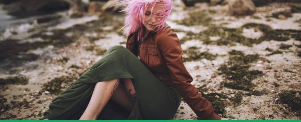 Tendência 2026: Como Usar a Saia de Cetim Assimétrica