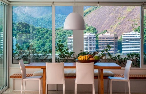 Estilos de bancos para mesa de jantar: do rústico ao moderno