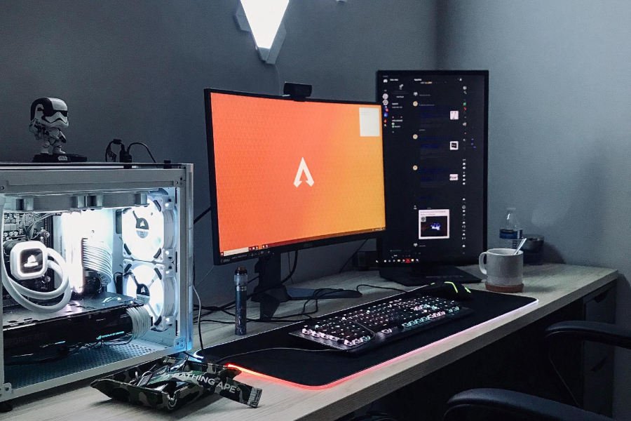 Guia Completo: Como Esconder Cabos no Seu Setup Gamer Minimalista