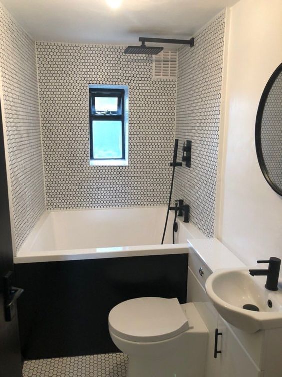 banheira de imersão vs banheira de canto para espaços pequenos