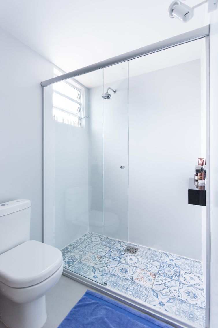 quanto custa colocar ladrilho hidráulico no banheiro