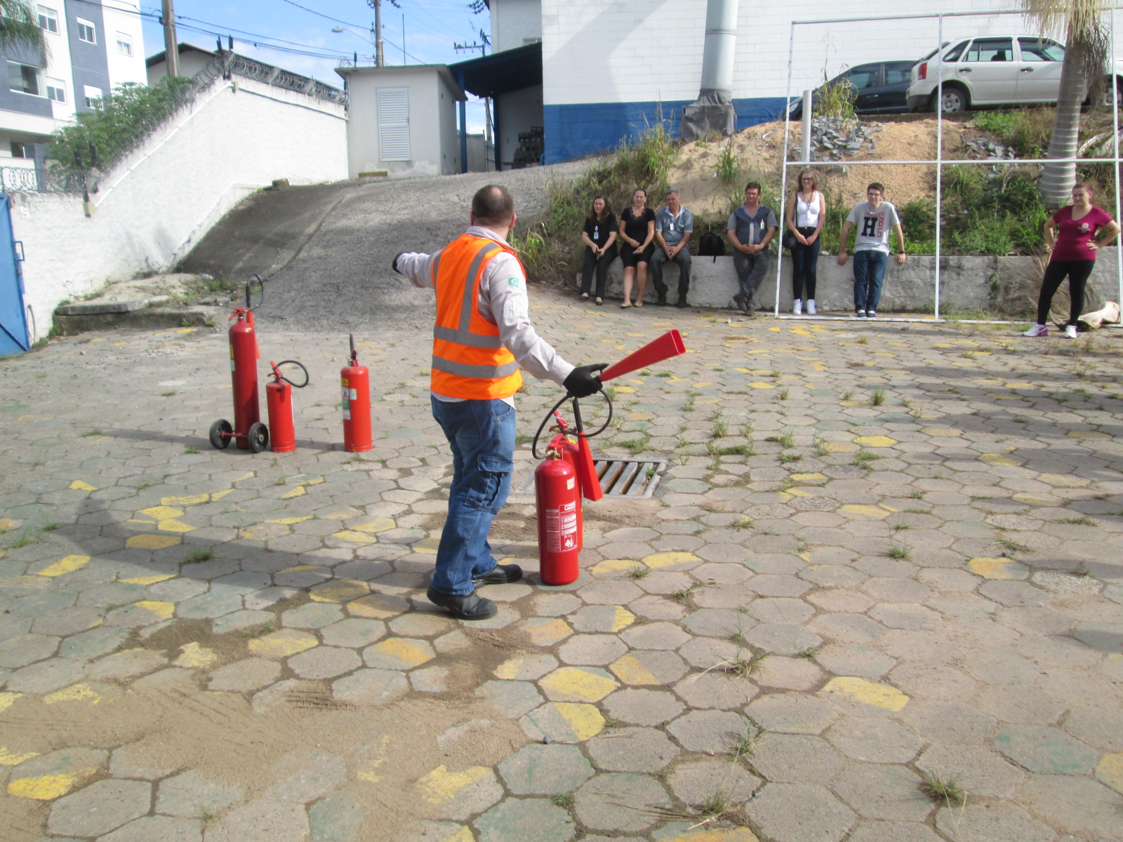 diferença entre bombeiro civil e brigadista