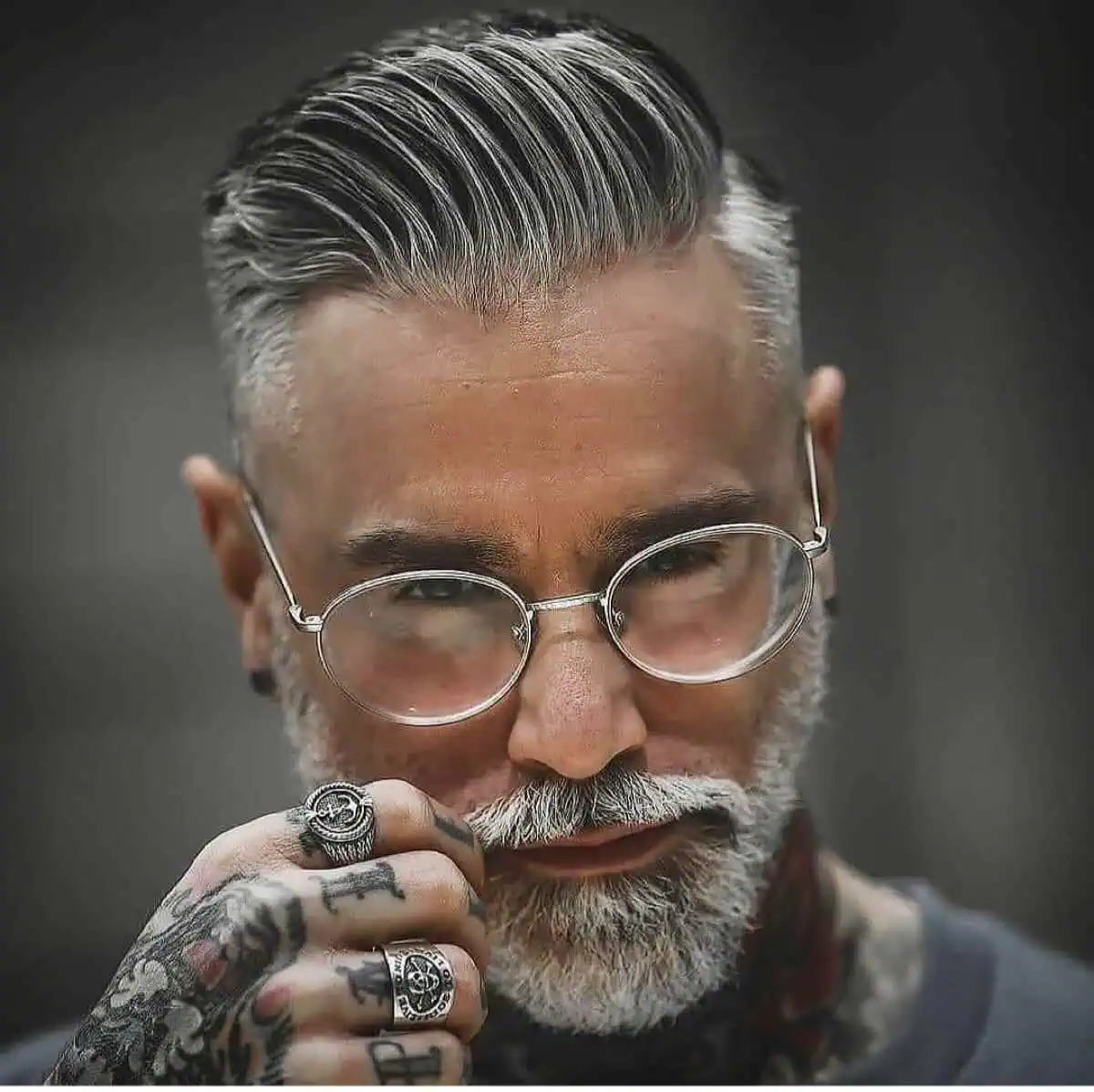 quanto custa um corte de cabelo masculino para quem usa óculos