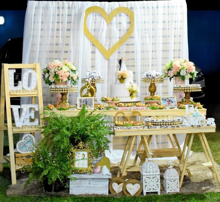 quanto custa a decoração de uma festa de noivado