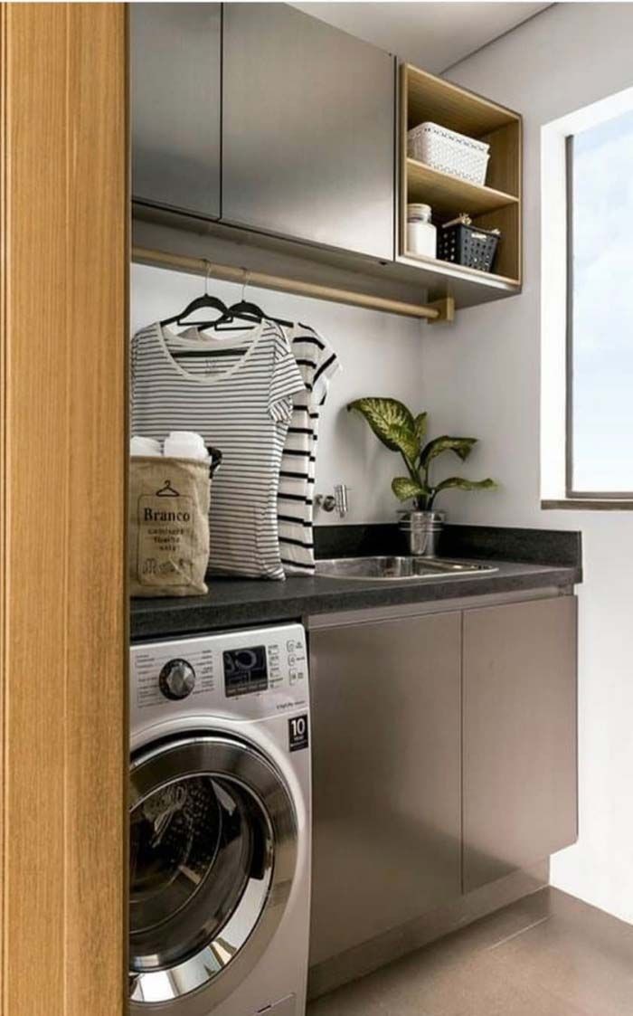 lavanderia pequena planejada vs. pronta