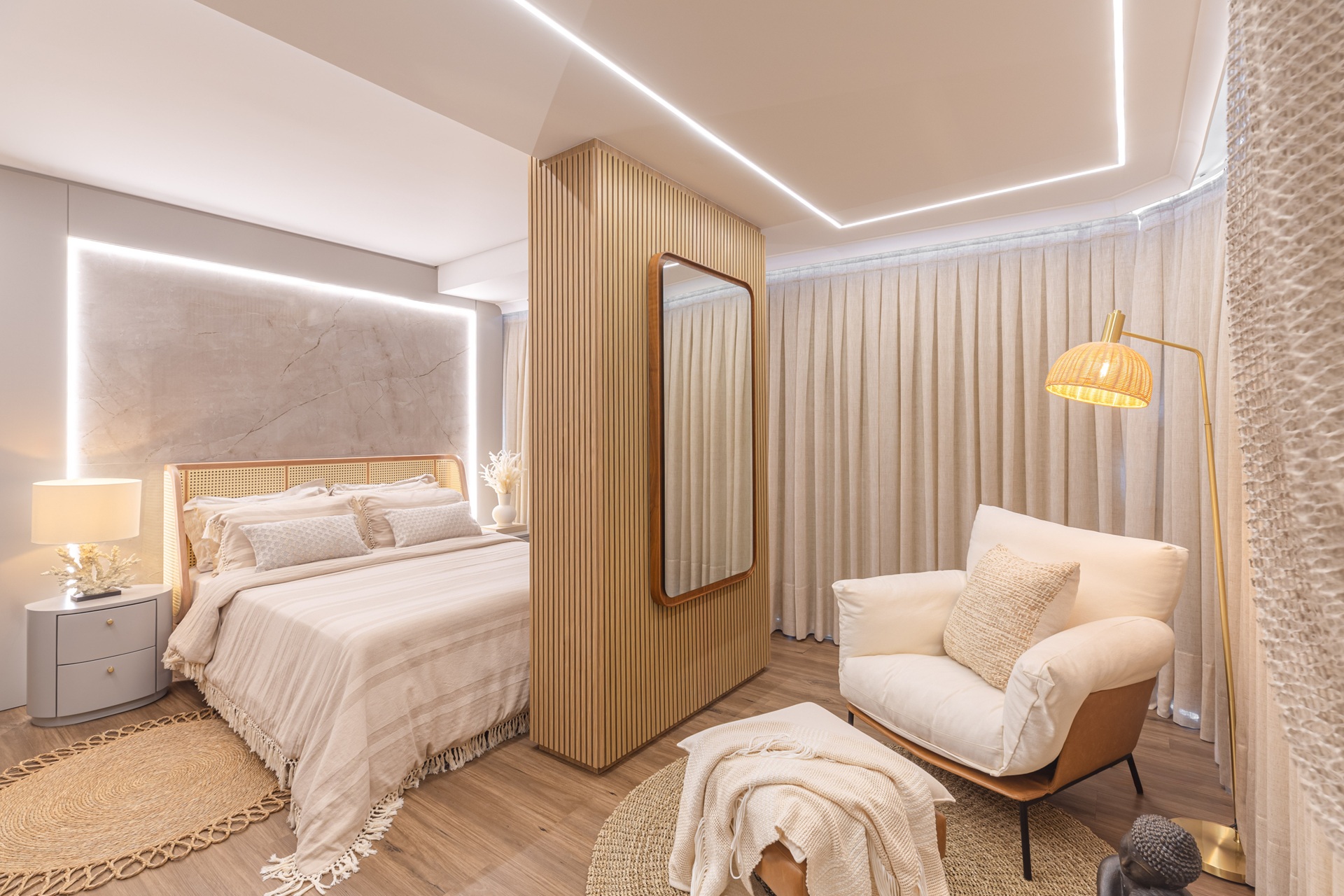 almofadões no chão vs futons para quarto