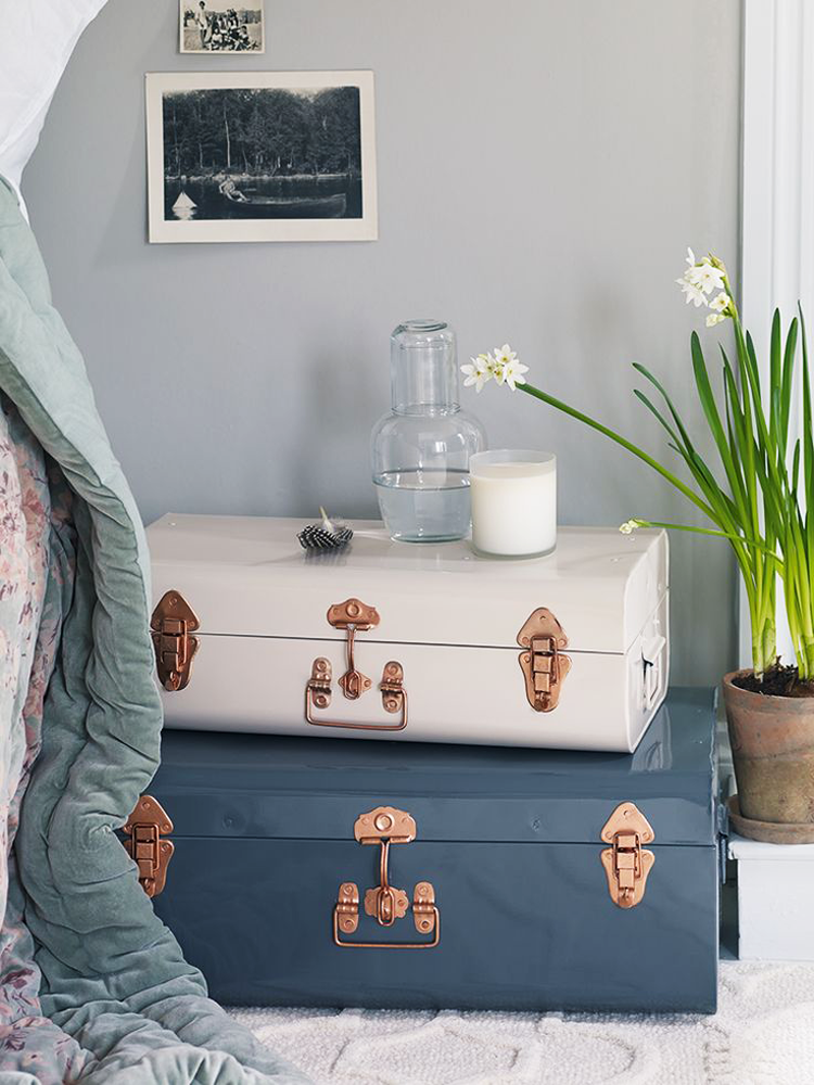 erros comuns ao decorar com malas antigas