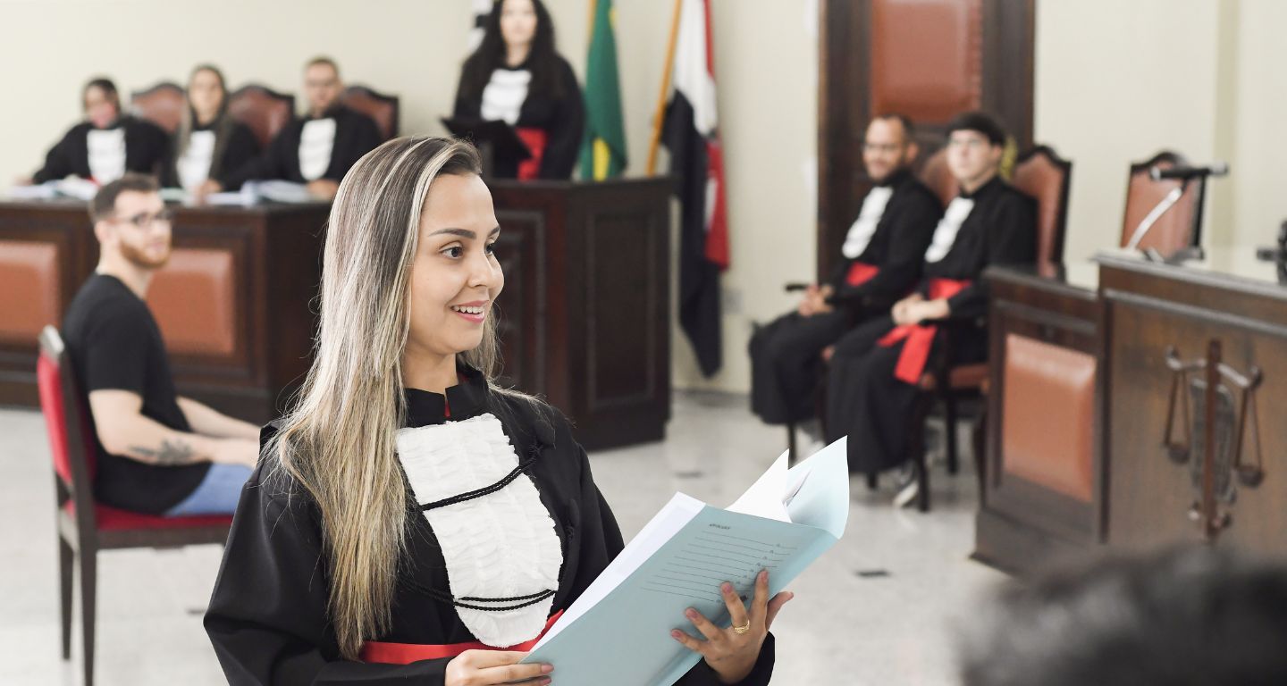 faculdade de direito é difícil?