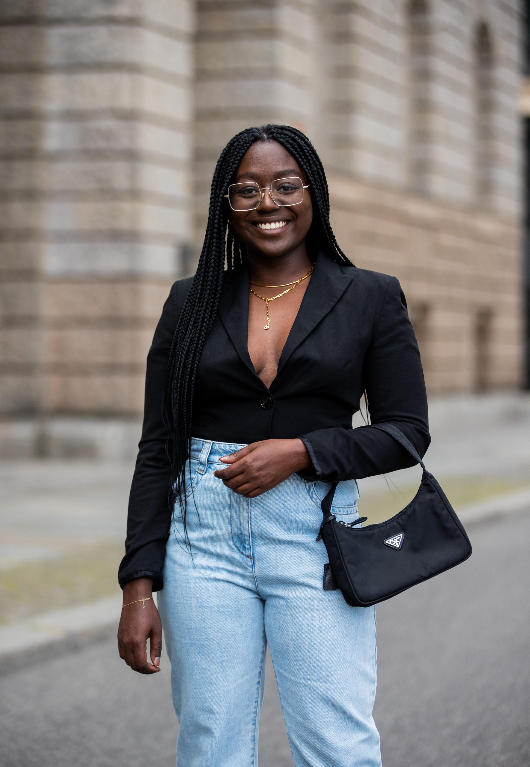 óculos de grau vs. lentes de contato qual a melhor opção para moda