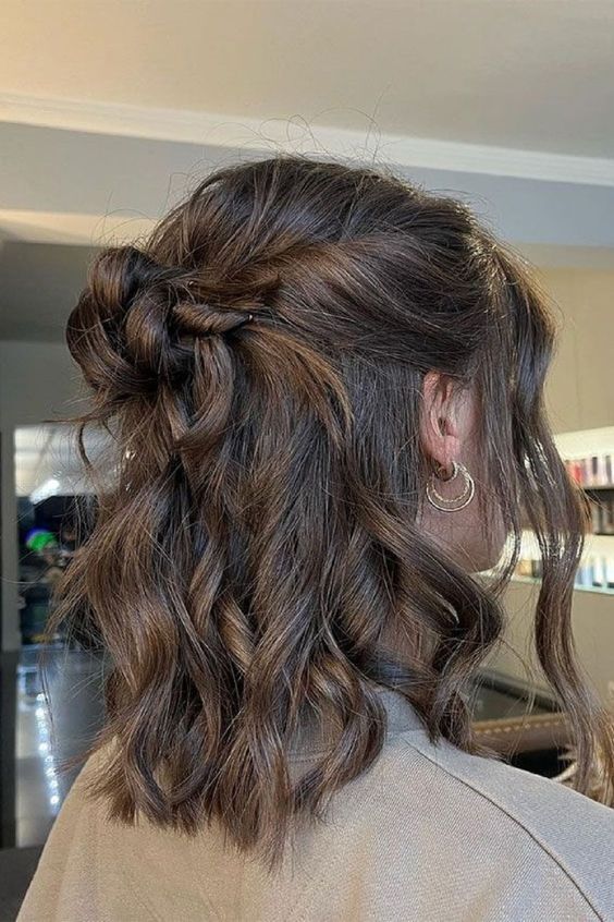 ideias de penteados para cabelo médio todo dia