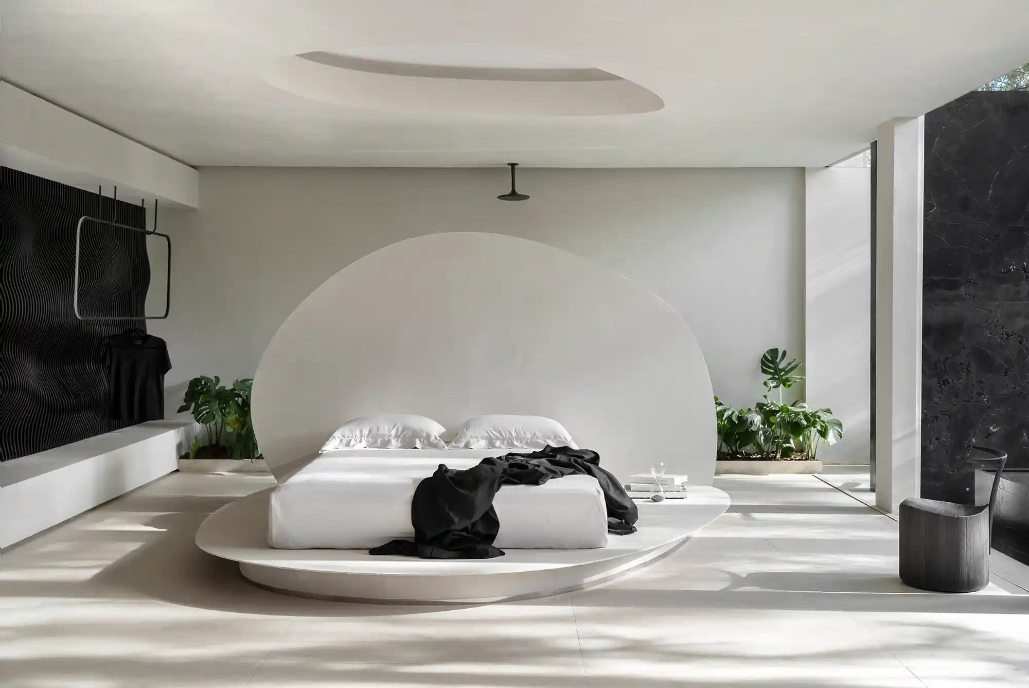 quarto monocromático branco