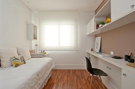 ideias de decoração quarto monocromático branco