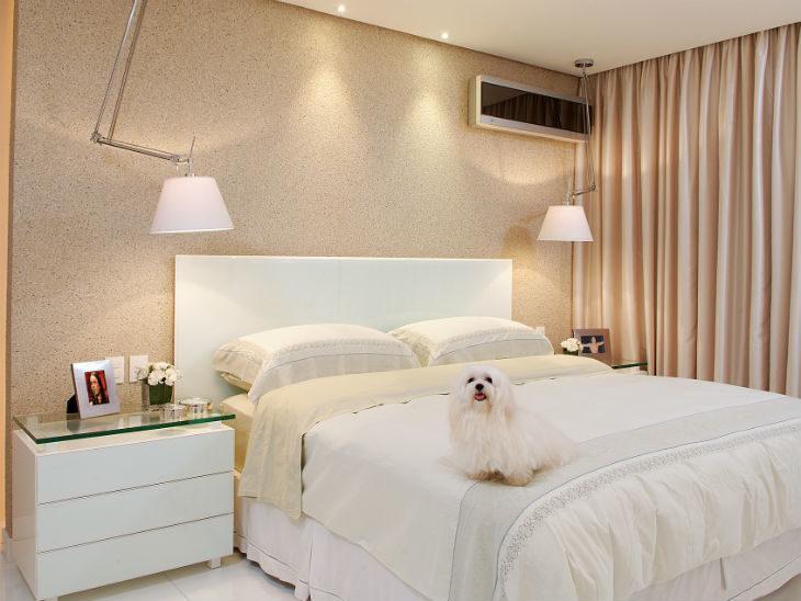 quarto monocromático branco