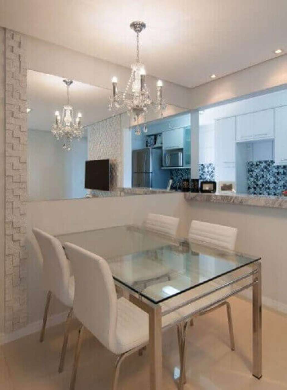 mesa redonda vs mesa quadrada para sala de jantar pequena