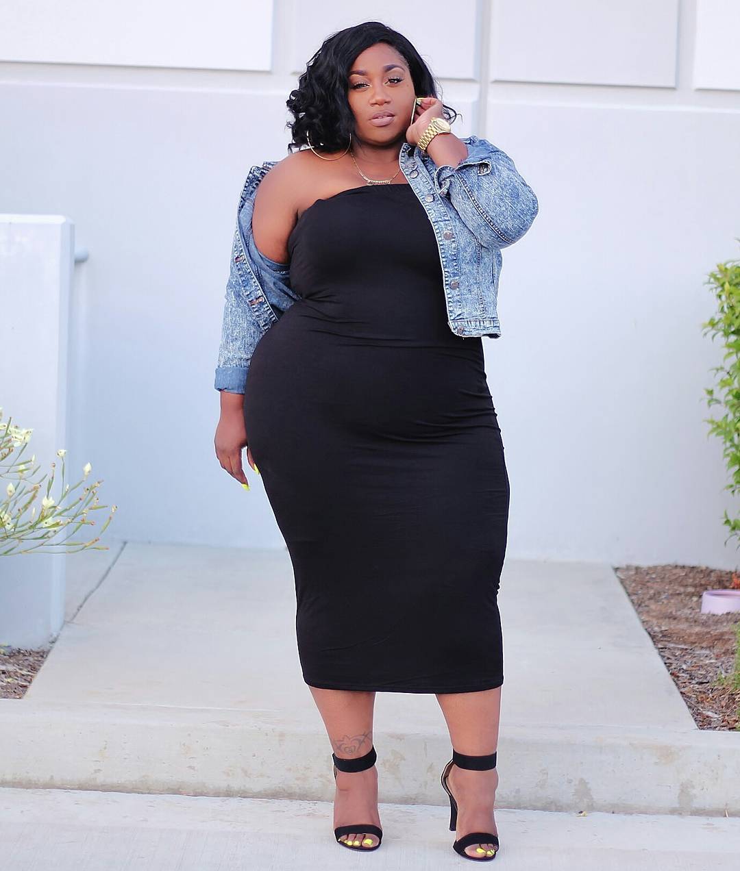 erros ao usar vestido tubinho preto